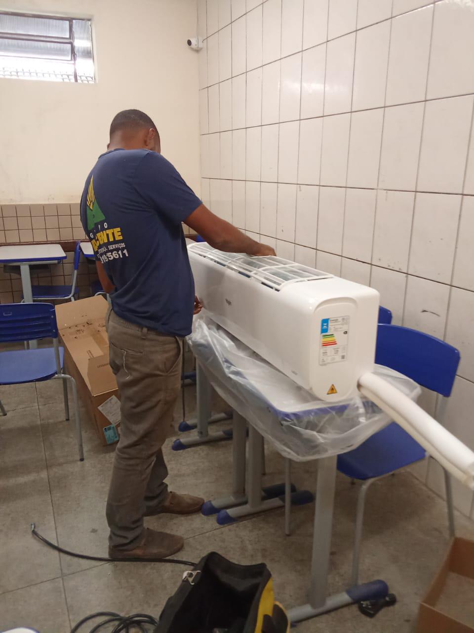 295046f9-5932-495d-8cee-e9943a81bab2