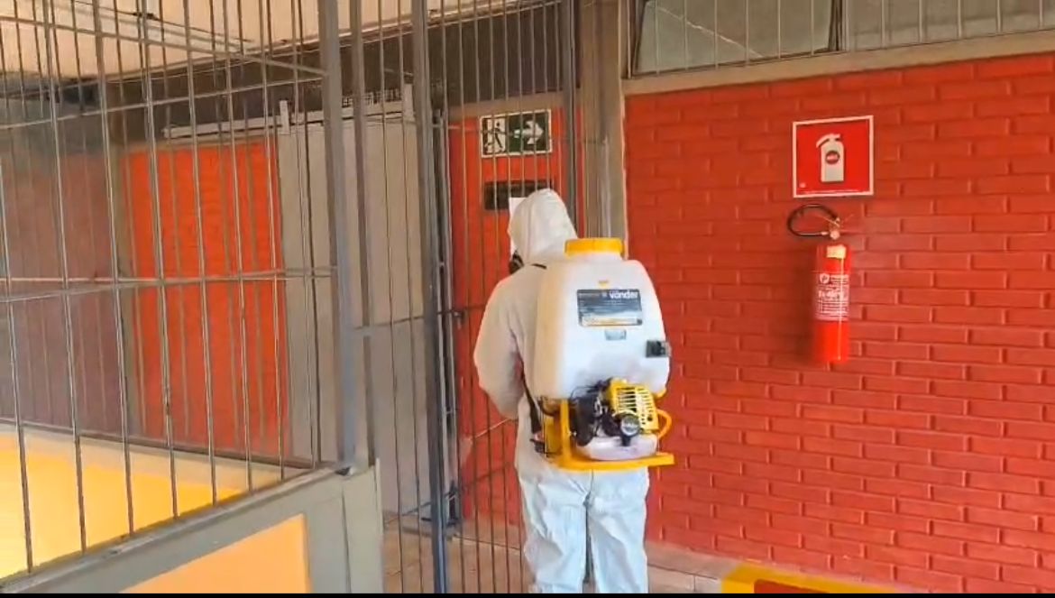 c930c305-9ff6-407e-aefc-27ef0cbcf631